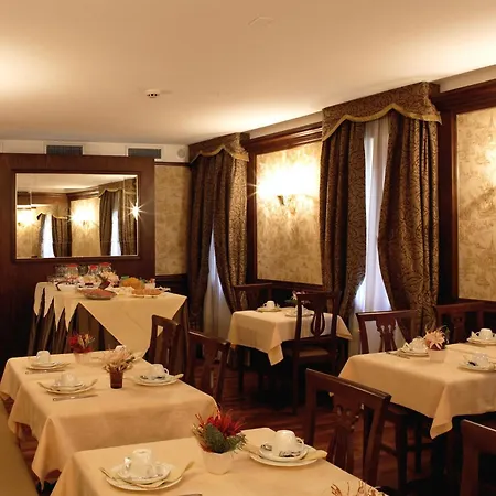 Otel Al Codega Venedik