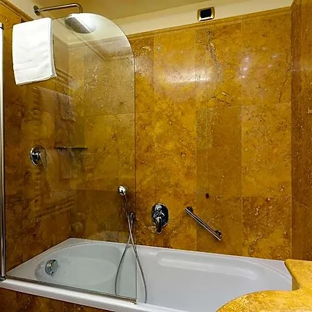 فندق ألكوديغا 4*